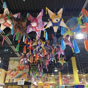 Piñatas!!