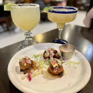 Blackened Scallops, black Diamond margarita, mezcal margarita