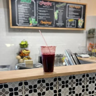 Vitamínico juice with carrots, beets, celery and orange