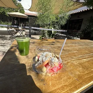 Small escamocha, no whipped crème