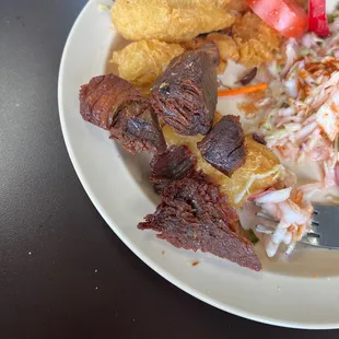 chicharrón con yuca Frita
