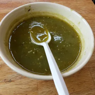 Spicy green salsa