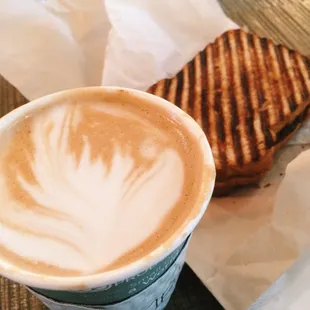 Pecan latte and Chicago&apos;s best PB&amp;J