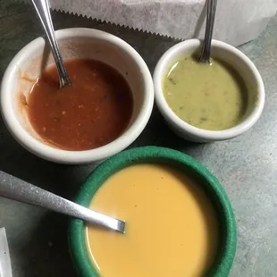 Chile con Queso and salsa