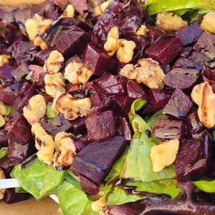 Vegan beet salad