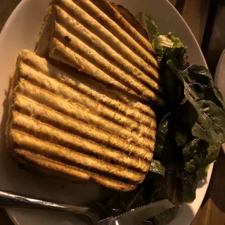 Grilled Pimento Cheese Sandwich