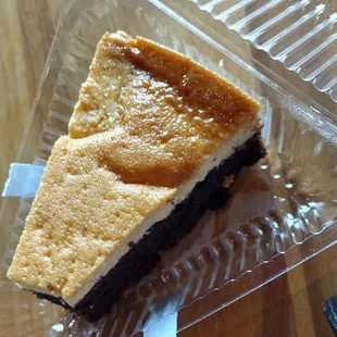 ows a slice of cheesecake
