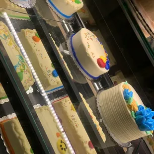 Example of the case cakes