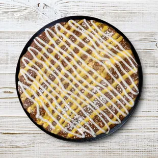 Experience Nutella paradise with our mouthwatering Nutella Pizza! A delectable creation made from a golden crust, spread with creamy Nutella