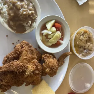Some of the best fried chicken I've ever had in these parts of Georgia!!