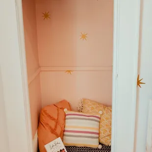 a corner of a bedroom