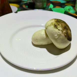 @endoedibles on IG 11/10/24
 
 Chinese steam cheese bao