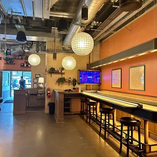 sushi and sashimi, interior