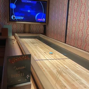 sushi and sashimi, interior