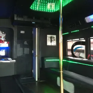 Party Bus - Executive 13 PX