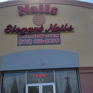 Enter a world in which you are pampered!