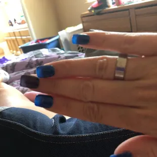 She did a good job just one nail is short then the other and they couldn&apos;t do two colors on the nails