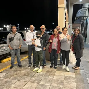 @Liliha Bakery with Ofelia Ramos &amp; family