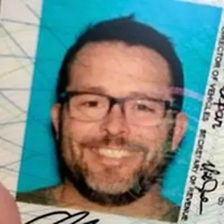 Dan M.
