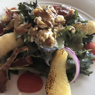 Kale and pear salad