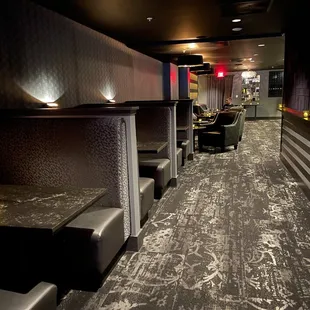 Interior of Elements Bar &amp; Lounge in ONE65 in San Francisco.