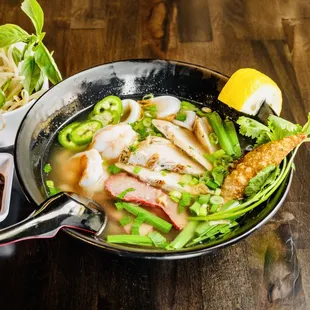 Elements' Hu Tieu- Sea food rice noodles