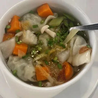 Chicken & Herbs Wonton Soup