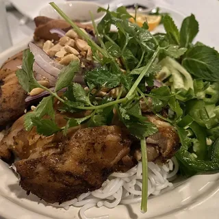 48. 5 Spice Chicken Vermicelli with Crispy Egg Roll