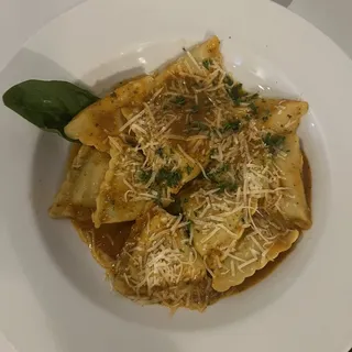 54. Ravioli in Tomato Sauce