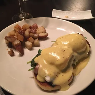 Eggs Benedict