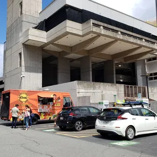 outside, ramen and noodles
