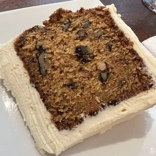 Elephant &amp; Castle's Carrot Cake