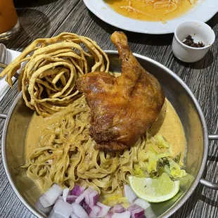 Duck curry noodle