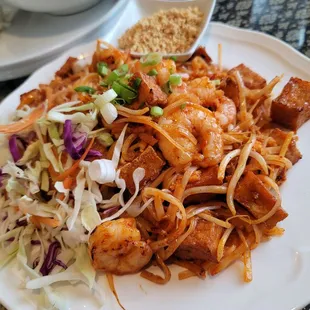 Pad thai with shrimp and fried tofu, thai spicy