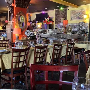 Classic Dining