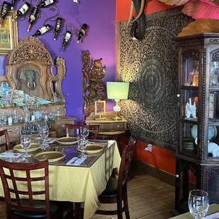 Elegant Dining