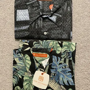 Elephant Walk store on Lewers: TR Shirts that were 50% off.