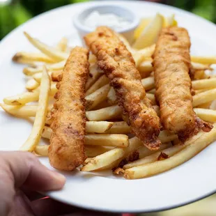 Mahi-mahi fish n chips.