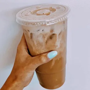 Iced protein latte with fat reduction shot