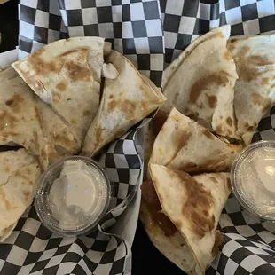 Mini quesadillas