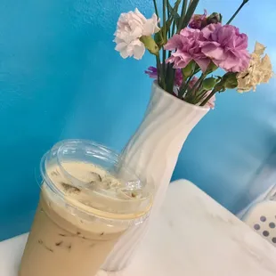 Iced latte - Toffee almond - very good!!