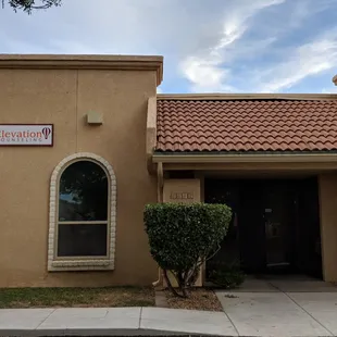 Exterior view of building in Parkway Center.