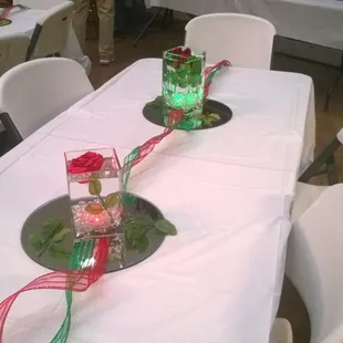 Elegant decorations for your Holiday party.