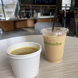 Latte and potato cauliflower soup