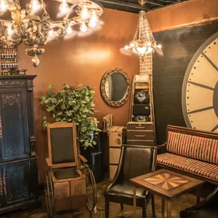 Tulsa&apos;s newest Escape Room Lounge at Eleventh Hour Enigma! Credit: Press Pause Films
