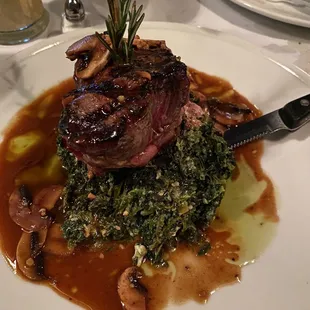 Gorgonzola stuffed fillet with Italian spinach
