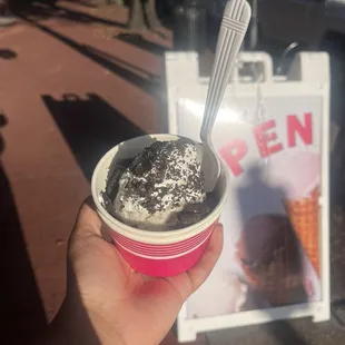 Vegan cookies n cream with dairy free whipped creams and extra Oreos!
