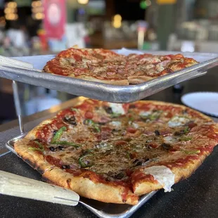 BYO with Meatzza Pizza above