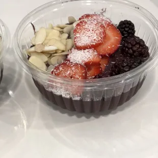 Acai bowl with fresh berries