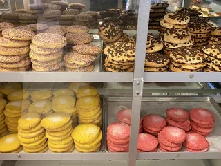 Rosas Panaderia Y Pasteleria